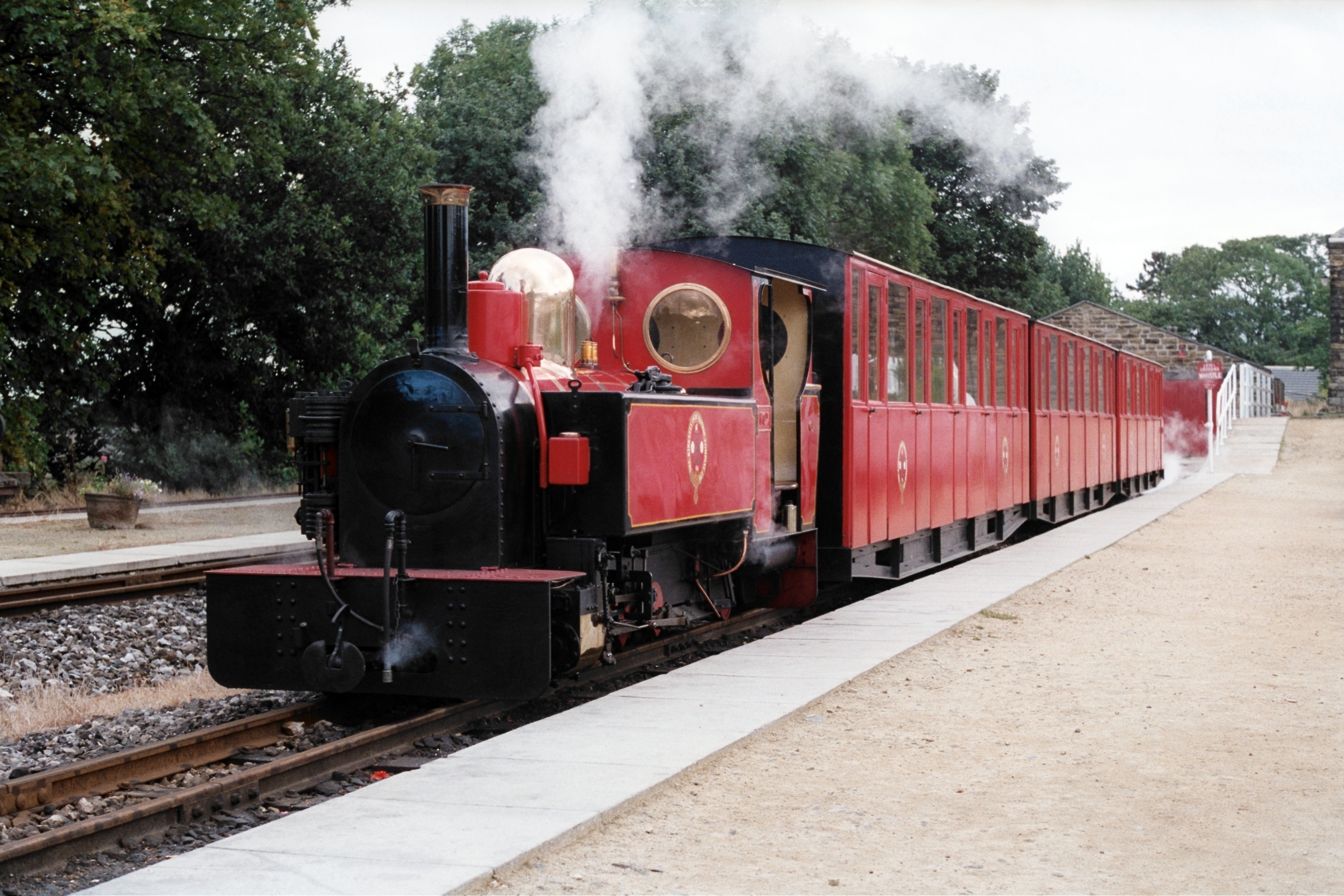 [
"Fox" at Clayton West on the Kirklees Light Railway.  27 September 1996.
        ]