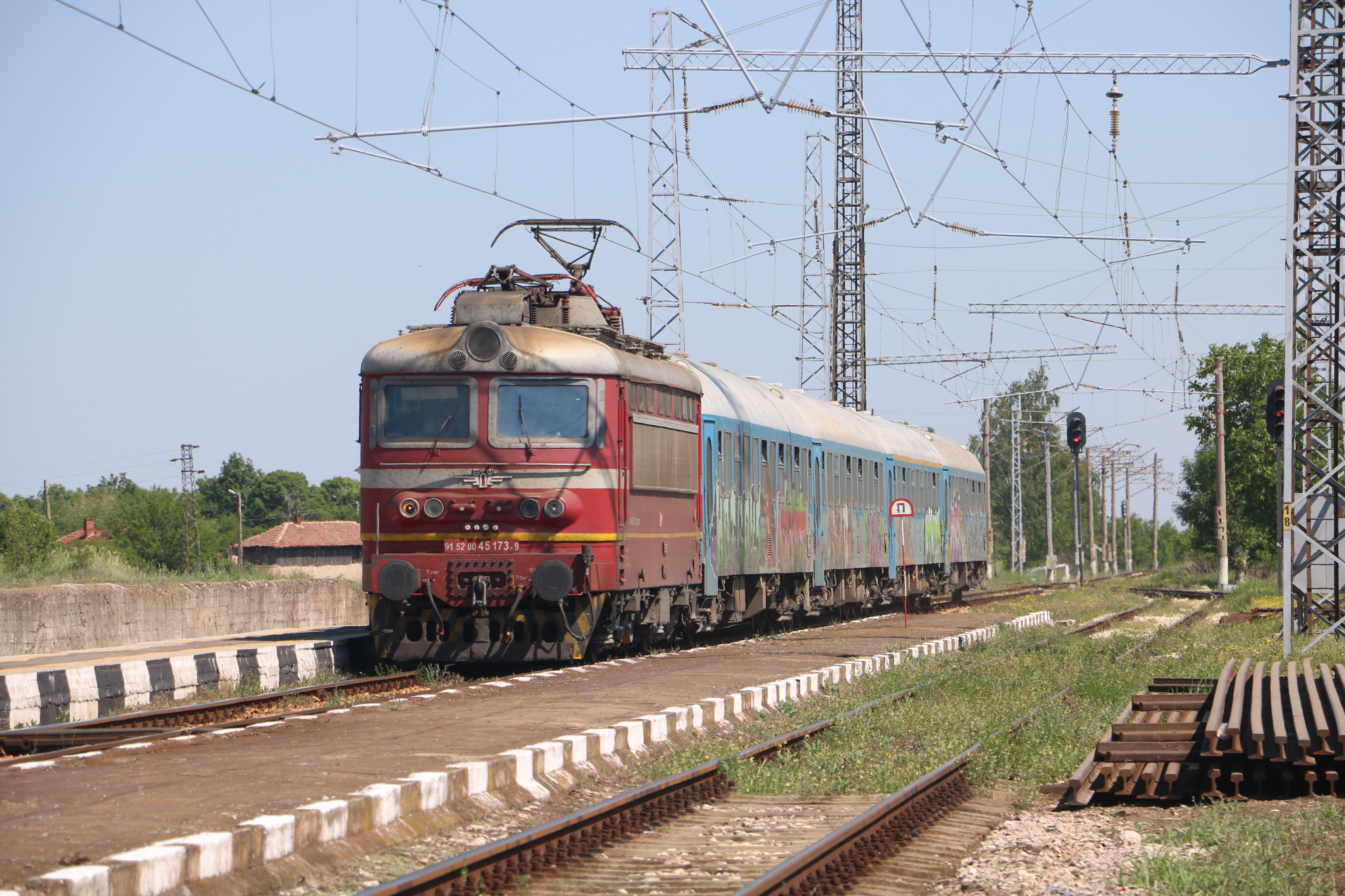 [
45 173.  Медковец / Medkovets.  12 May 2022.
        ]