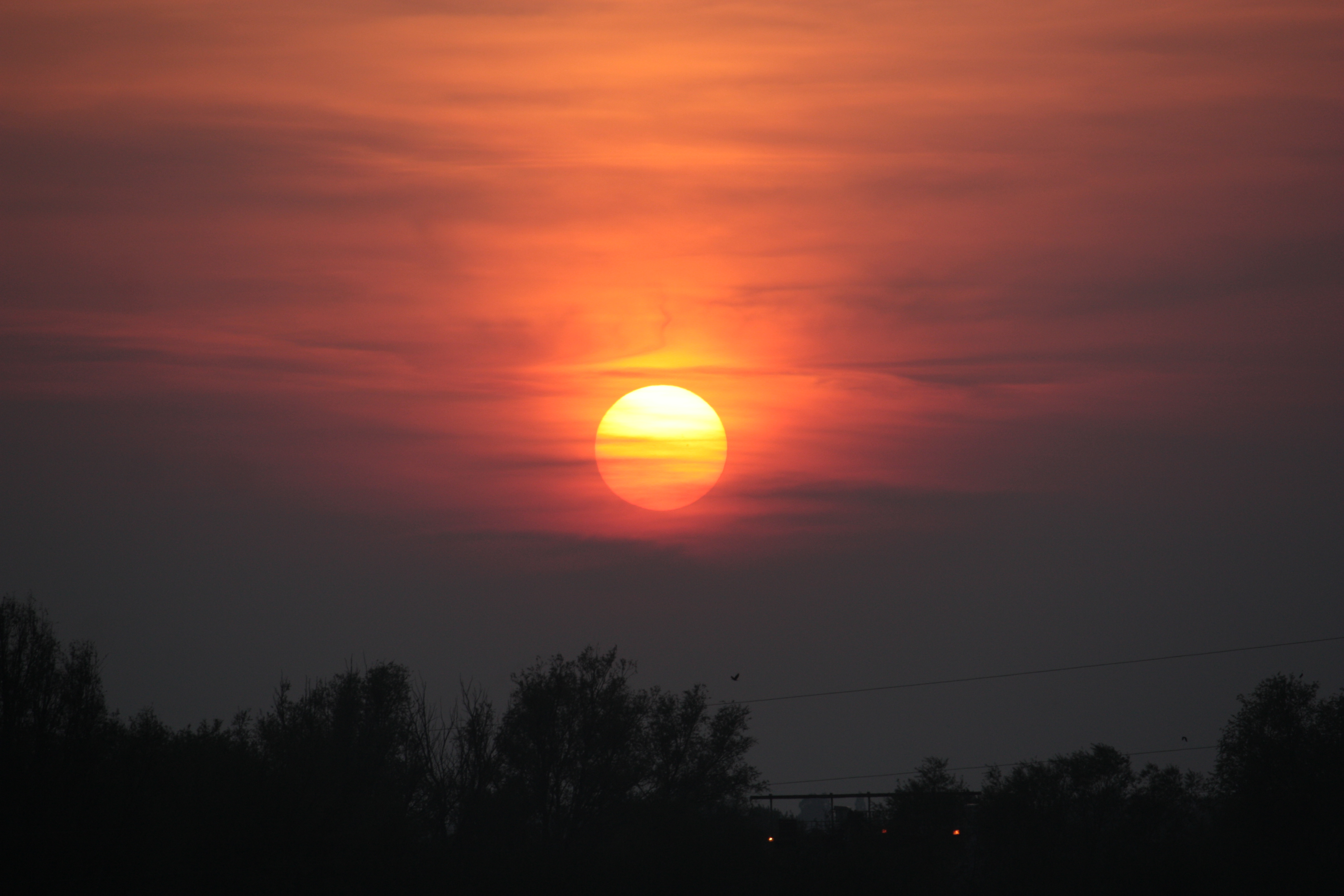 [
Sunset near Cogenhoe Lock, River Nene.  19 April, 2011.
        ]