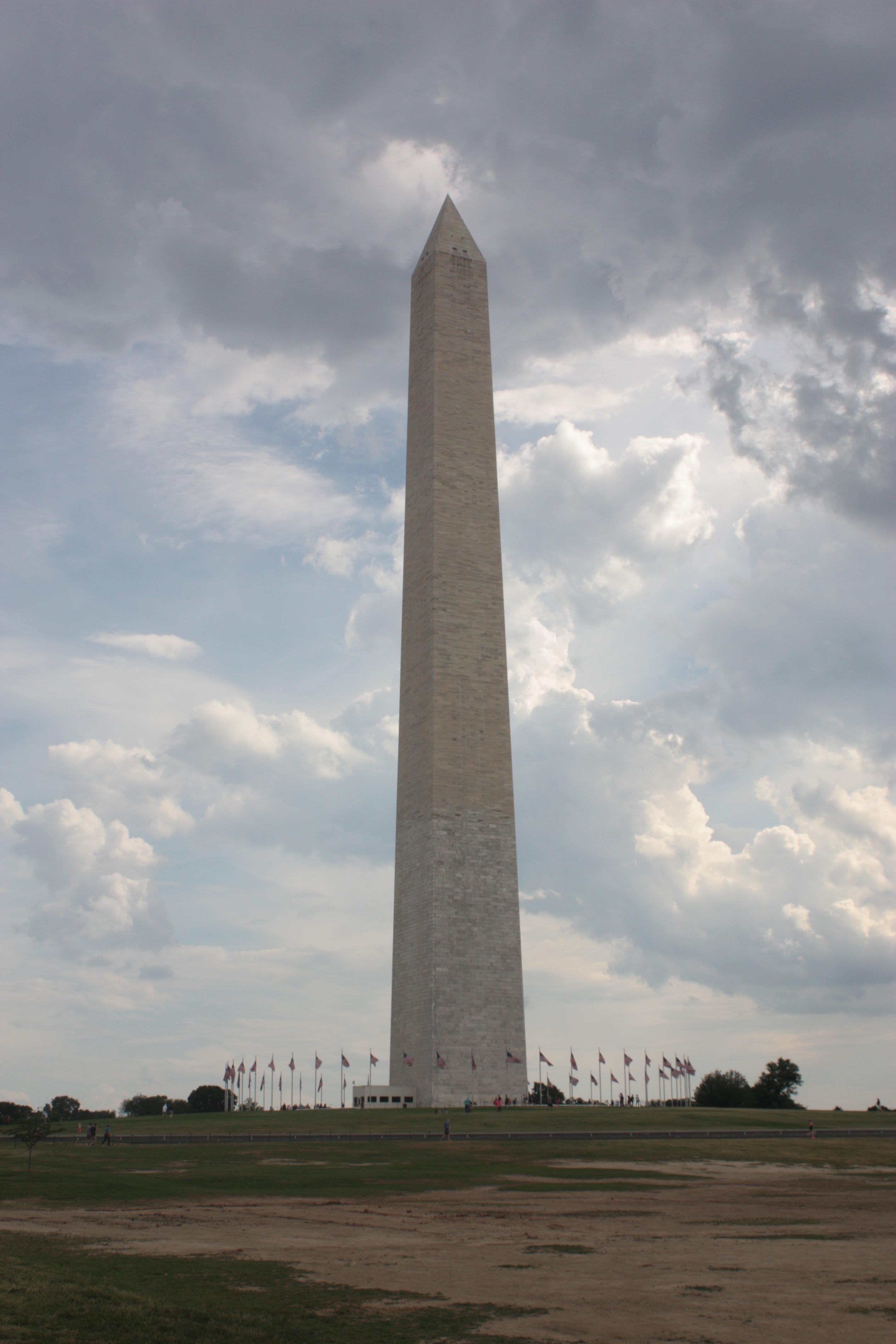 [
Washington Monument, Washington D.C.  28 May 2015.
        ]
