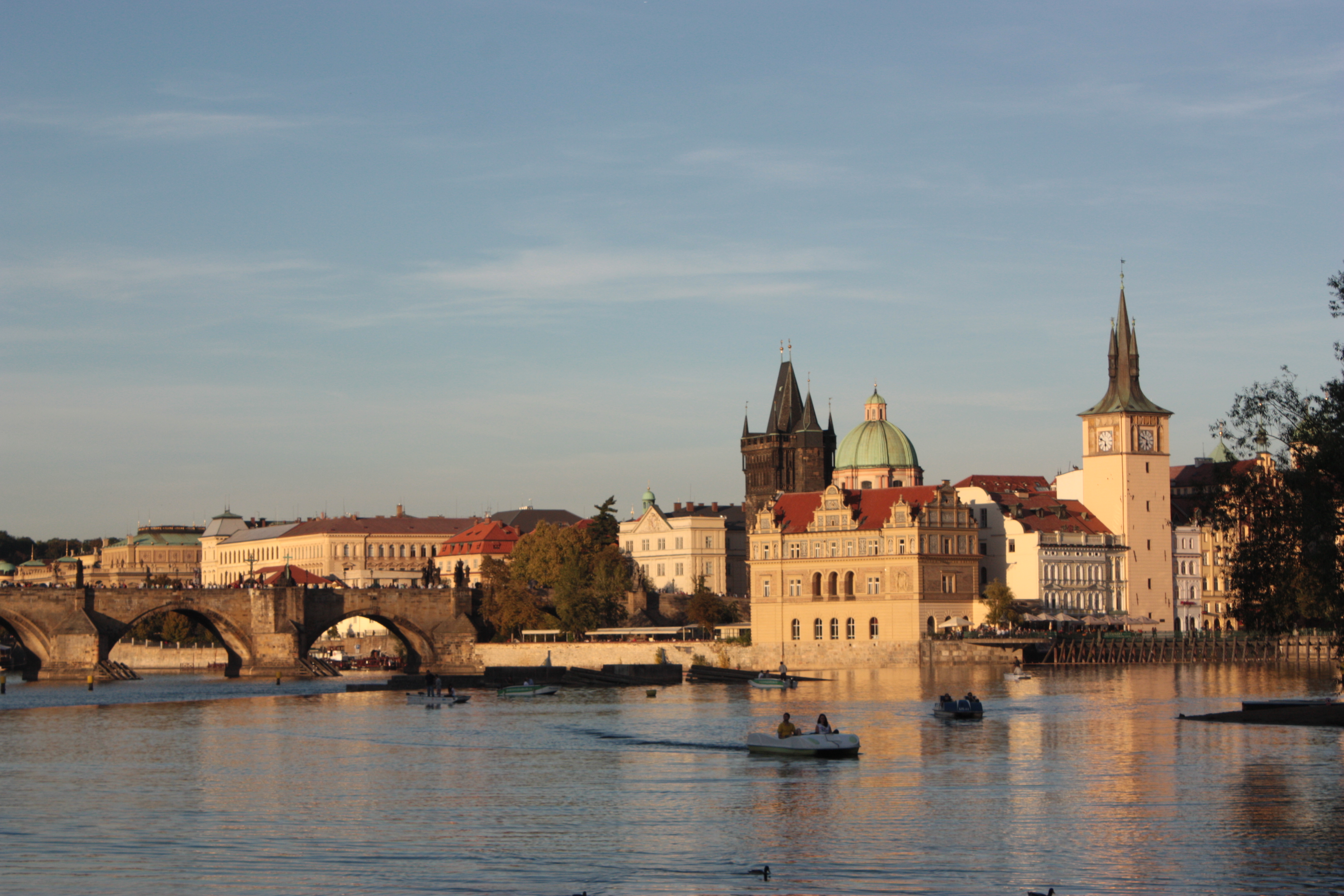 [
River Vltava, Praha, 29 September 2011.
        ]