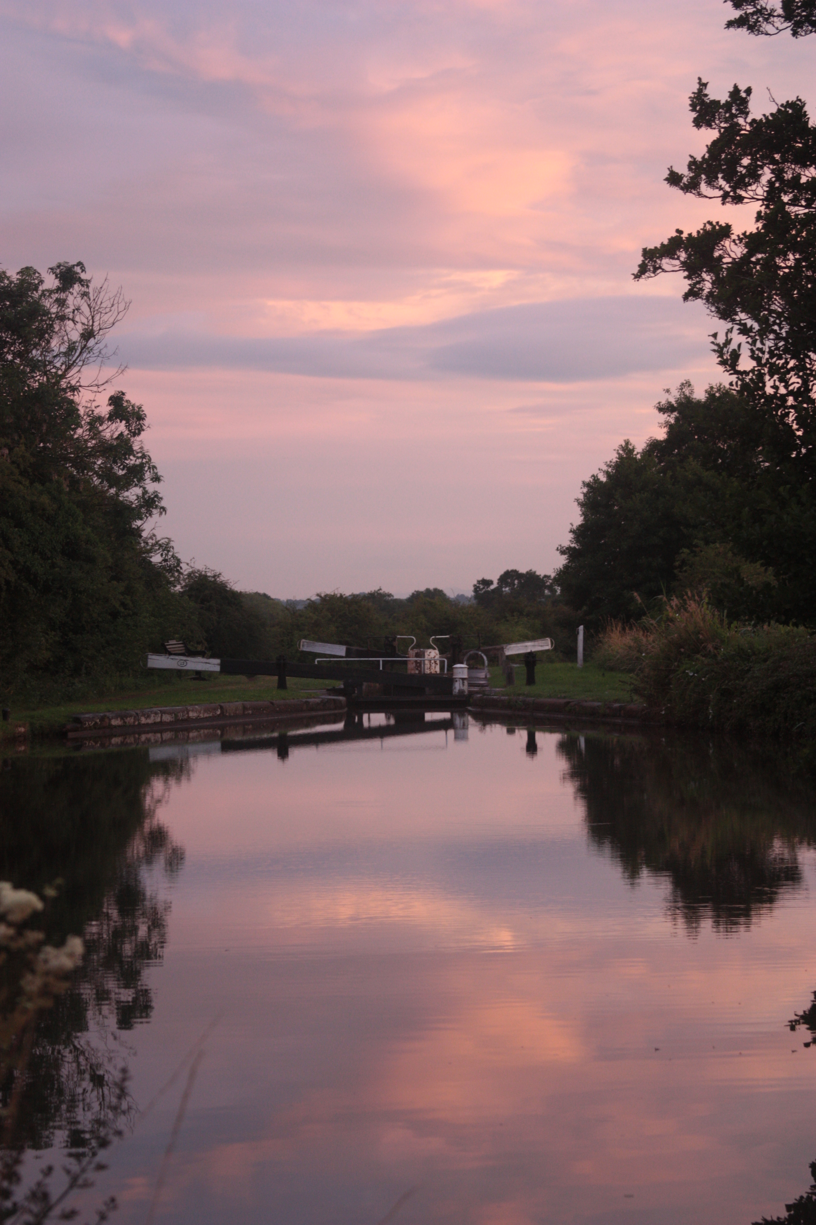 [
Evening light.  Astwood top lock, Worcester and Birmingham Canal.  16 July, 2014.
        ]